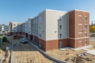 Gordon Crossing in Cleveland, OH - Foto de edificio - Building Photo