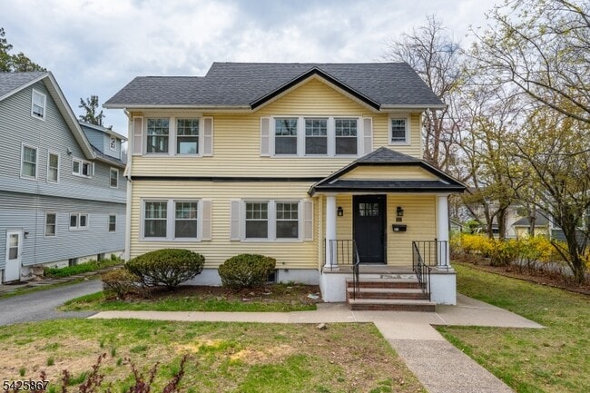 59 Watchung Plaza in Montclair, NJ - Foto de edificio - Building Photo