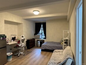 5 Tudor City Pl in New York, NY - Building Photo - Building Photo