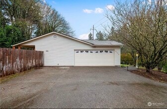 4100 Songbird Ln NW in Bremerton, WA - Building Photo - Building Photo