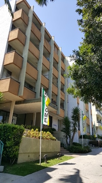 505 S La Fayette Park Pl