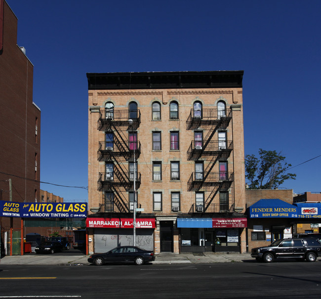 27-24 21st St in Astoria, NY - Building Photo - Building Photo