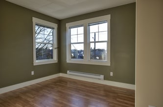 2406 E Pine St in Seattle, WA - Building Photo - Building Photo