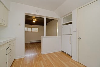 134 21st Ave N in St. Cloud, MN - Foto de edificio - Building Photo