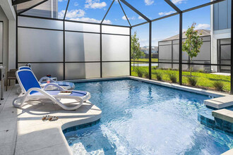 5211 Asterisk Ave in Orlando, FL - Building Photo - Building Photo