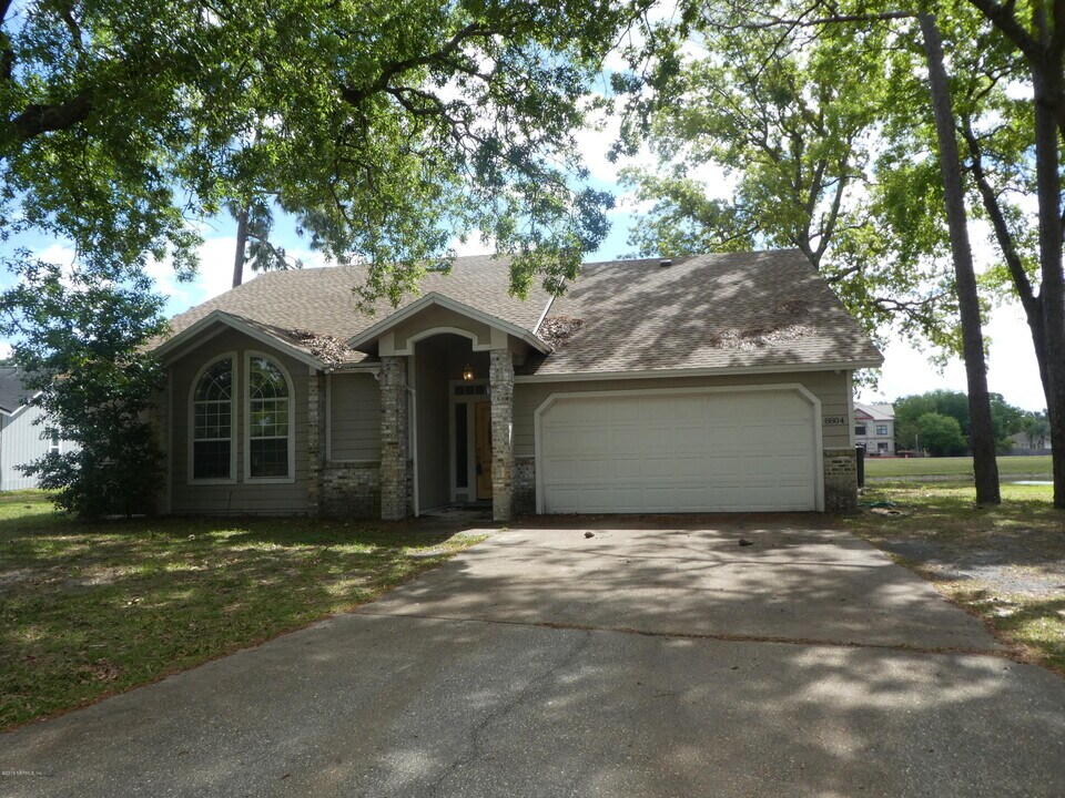 8804 Ivymill Pl N in Jacksonville, FL - Building Photo