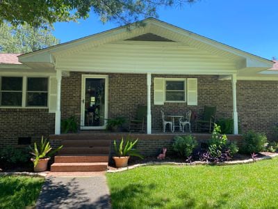 202 Christopher Dr in Abbeville, AL - Foto de edificio - Building Photo