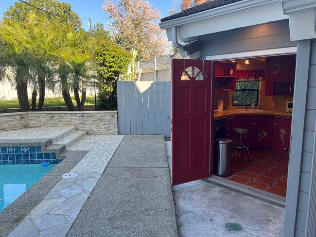 10045 Waldgrove Pl, Unit Casita in San Diego, CA - Building Photo - Building Photo