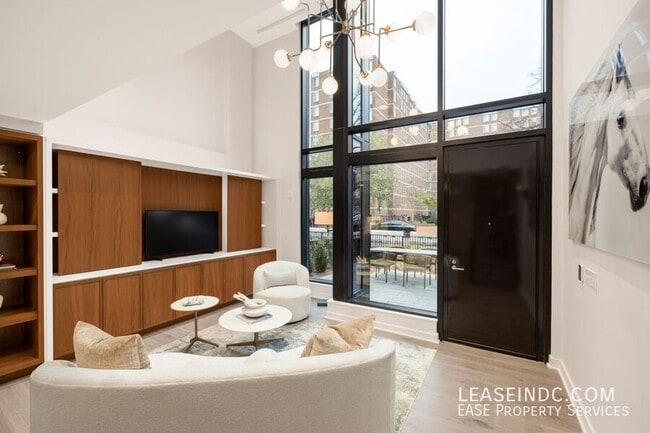 1332 8th St NW in Washington, DC - Building Photo - Building Photo