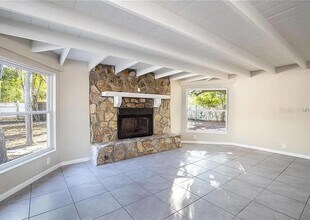 622 Myrtle Way S in St. Petersburg, FL - Building Photo - Building Photo