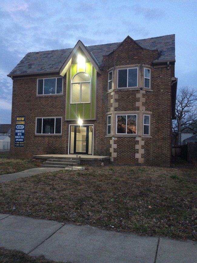 Mereb View Apartments in Indianapolis, IN - Foto de edificio - Building Photo