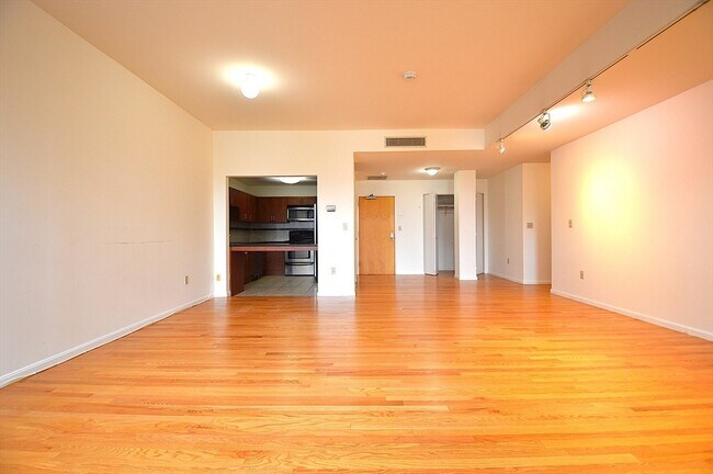 50 Winchester St in Brookline, MA - Building Photo - Building Photo