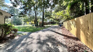 6476 Voyles Dr in Riverdale, GA - Building Photo - Building Photo