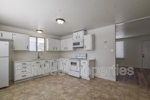 470 N 200 W in Payson, UT - Building Photo