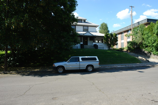 1026 W 8th Ave in Spokane, WA - Foto de edificio - Building Photo