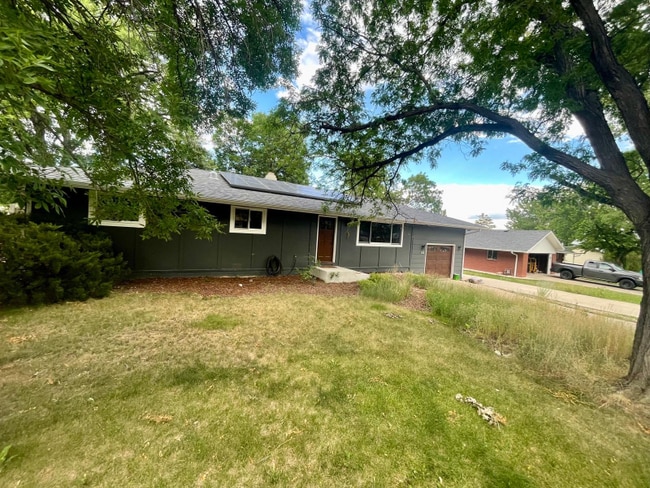 property at 932 Teal Dr