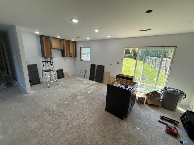 1352 Canonero Dr in Lexington, KY - Building Photo - Building Photo