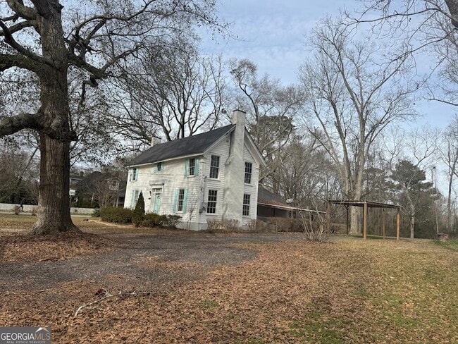 6 Church St in Senoia, GA - Foto de edificio - Building Photo