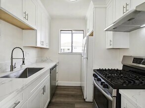 287 Sharp Cir, Unit 4 in Roseville, CA - Building Photo - Building Photo