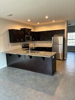 805 Lynes St in Clarksville, TN - Building Photo