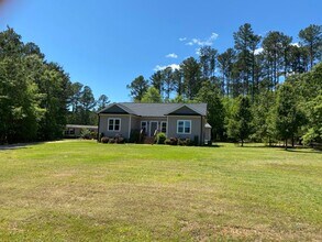 124 Ridgeshore Ct in Macon, NC - Building Photo - Building Photo