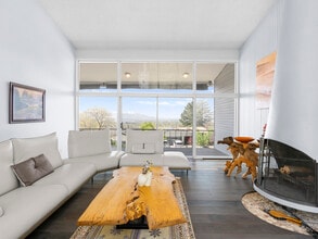 1881 S Wasatch Dr in Salt Lake City, UT - Building Photo - Building Photo