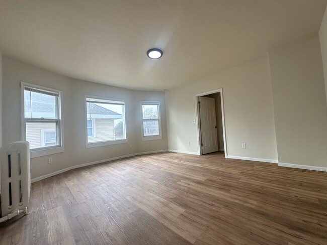 property at 828 S Maple Ave