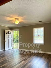 4095 Chelsea Ave in Memphis, TN - Building Photo - Building Photo