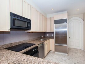 103 Beacon St, Unit 5 in Boston, MA - Building Photo