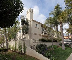 Samo Parkview LLC - 1134 26th St Apartments