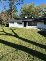 11411 Delmar Cir in Kansas City, MO - Building Photo