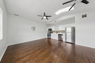 519 S Maplewood Ave in Chicago, IL - Building Photo - Building Photo