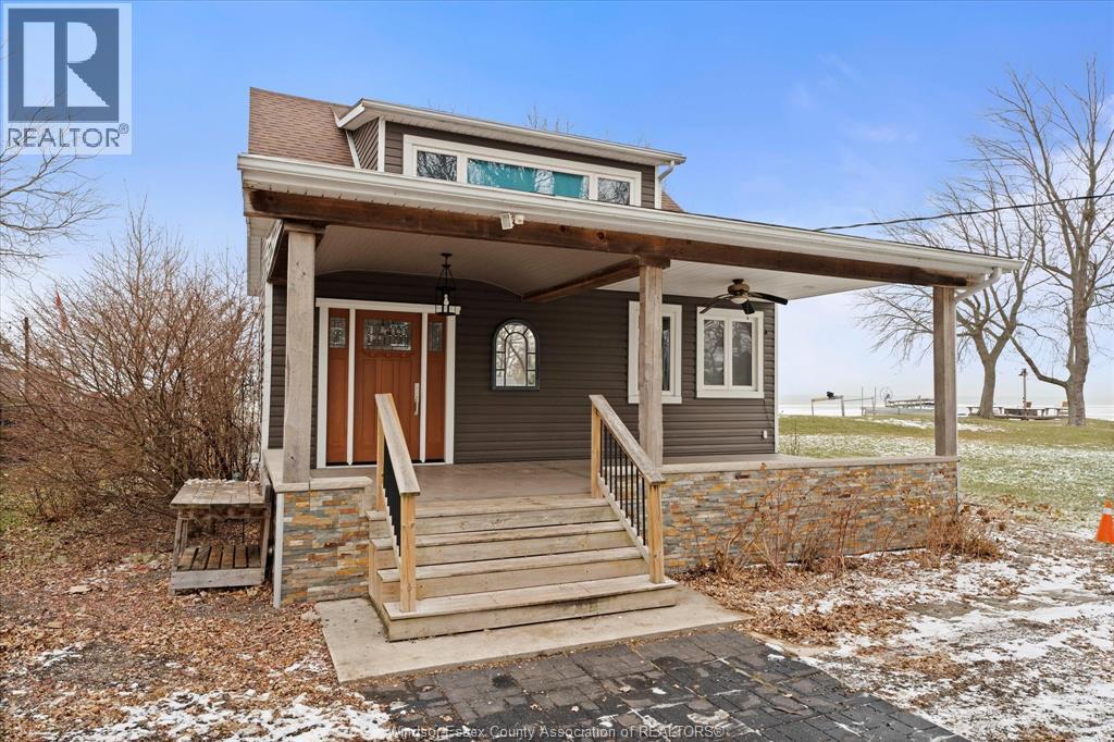 1028 Lilydale Ave in Lakeshore, ON - Building Photo