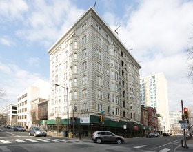 Coronado Apartments in Philadelphia, PA - Building Photo - Building Photo