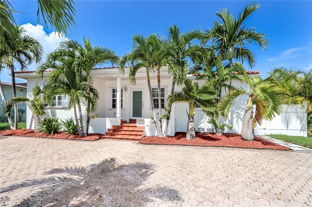 8020 Noremac Ave in Miami Beach, FL - Building Photo - Building Photo