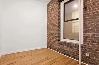 551 Hudson St-Unit -4A in New York, NY - Building Photo - Building Photo
