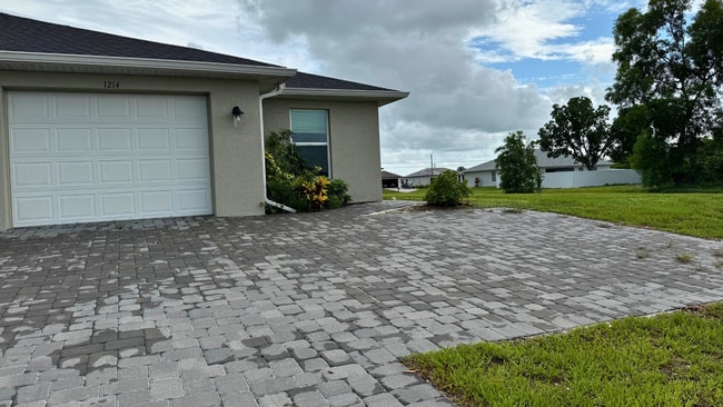 property at 1214 NW 16th Terrace
