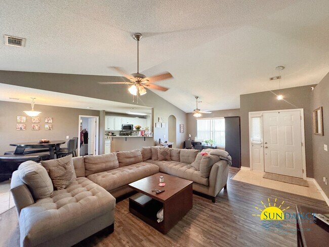 6649 Hartland St in Navarre, FL - Building Photo - Building Photo