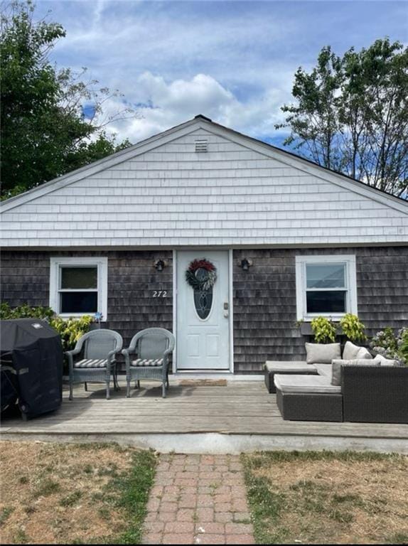 272 Riverside St in Portsmouth, RI - Building Photo - Building Photo