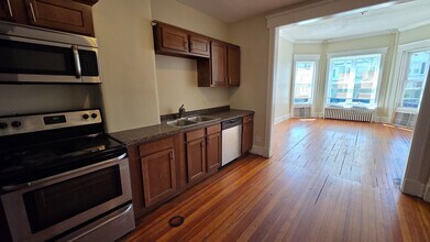 273 Western Ave in Albany, NY - Building Photo - Building Photo