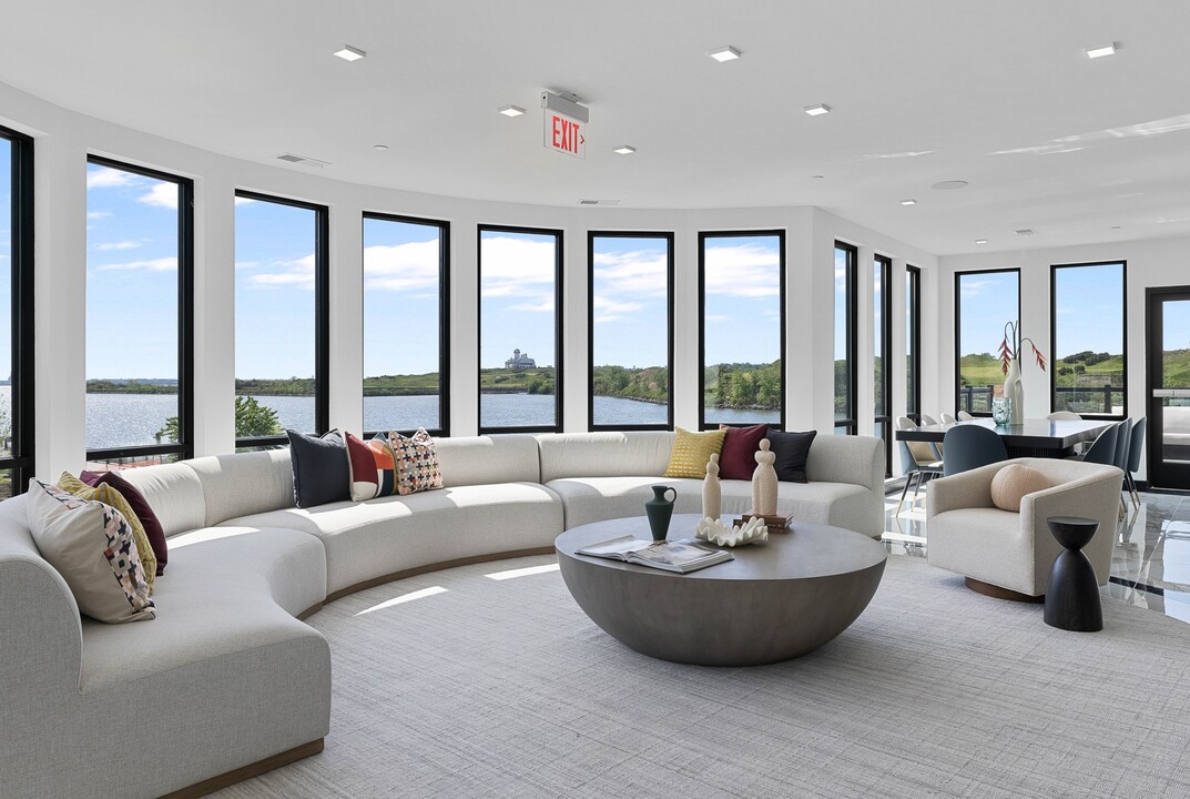 The Breton in Bayonne, NJ - Building Photo