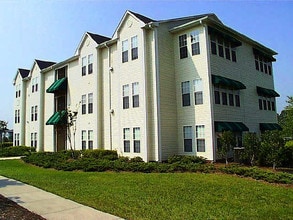 Pepperstone in Greensboro, NC - Foto de edificio - Building Photo