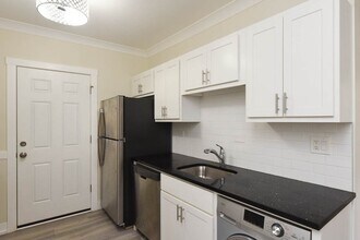 1417 W Hutchinson St in Chicago, IL - Building Photo - Building Photo