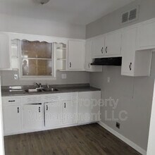 2879 Overton Crossing St in Memphis, TN - Building Photo - Building Photo