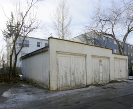 1436 Memorial Dr NW in Calgary, AB - Building Photo - Building Photo