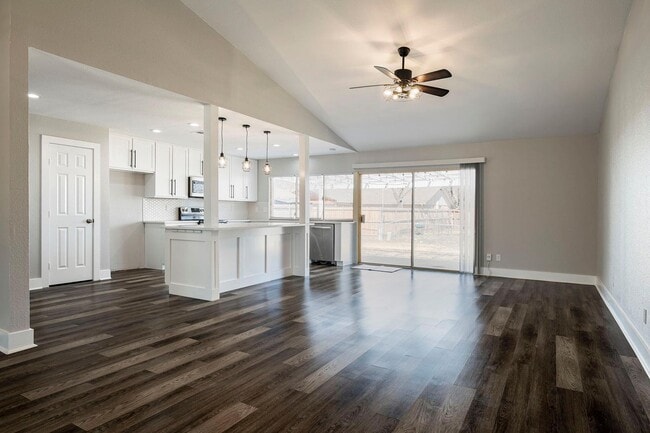 434 Oak Ridge Pl in Grand Prairie, TX - Building Photo - Building Photo