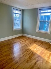 58-60 Noyes St in Portland, ME - Building Photo - Building Photo