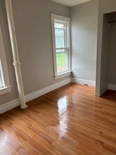 625 3rd St, Unit 1 in Niagara Falls, NY - Building Photo - Building Photo