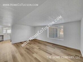8548 E Beverly St in Tucson, AZ - Building Photo - Building Photo