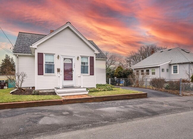 property at 32 Beloit Rd